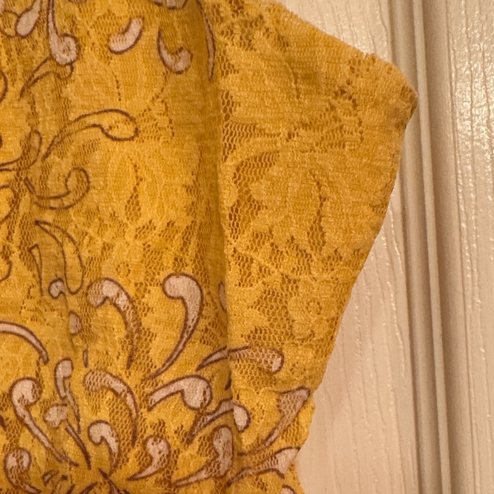 INC International Concepts Yellow Sleeveless Floral Lace Overlay Women Top - Picture 6 of 15